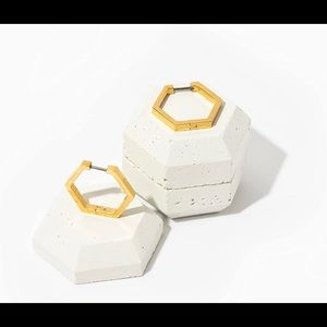 Tini Lux Friday Hoops